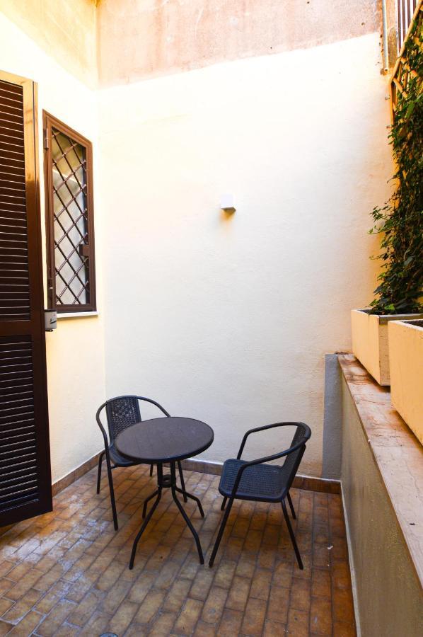 Flatinrome Trastevere Rooms Extérieur photo